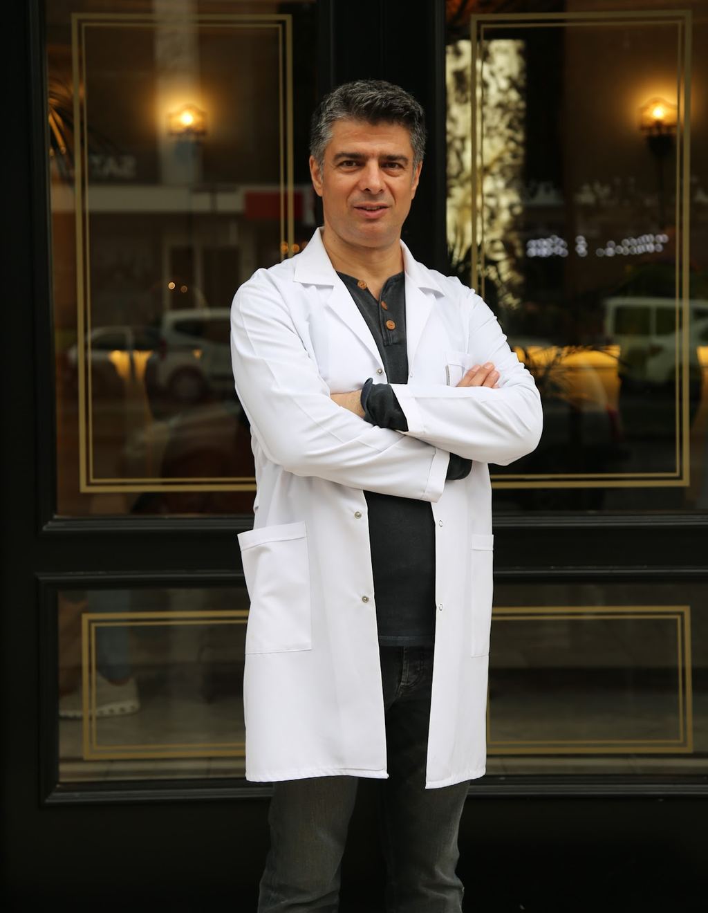 Op. Dr. Hakan Aydoğan, Plastik Rekonstrüktif Ve Estetik Cerrahi — Izmir, Turkey