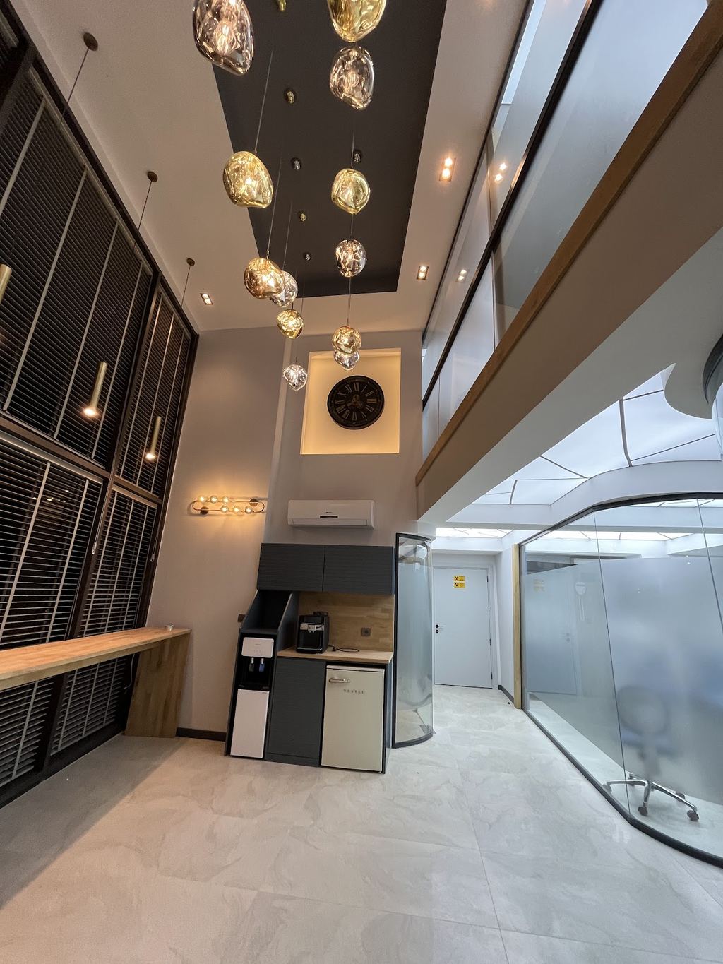 Dental Estetik Ağız ve Diş Sağlığı Polikliniği — Izmir, Turkey