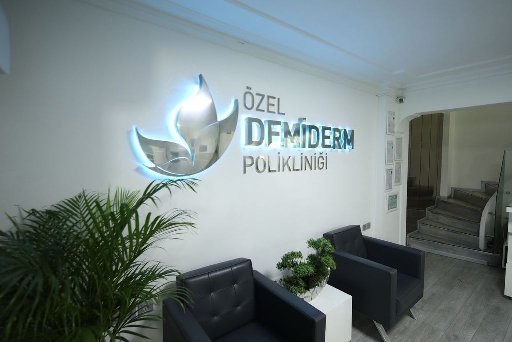 Ozel Demiderm Poliklinigi — Izmir, Turkey