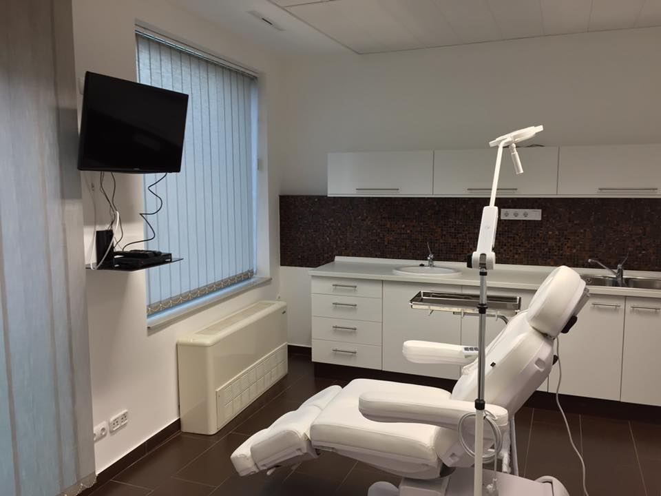 Dr Falus György Plastic Surgery — Budapest, Hungary