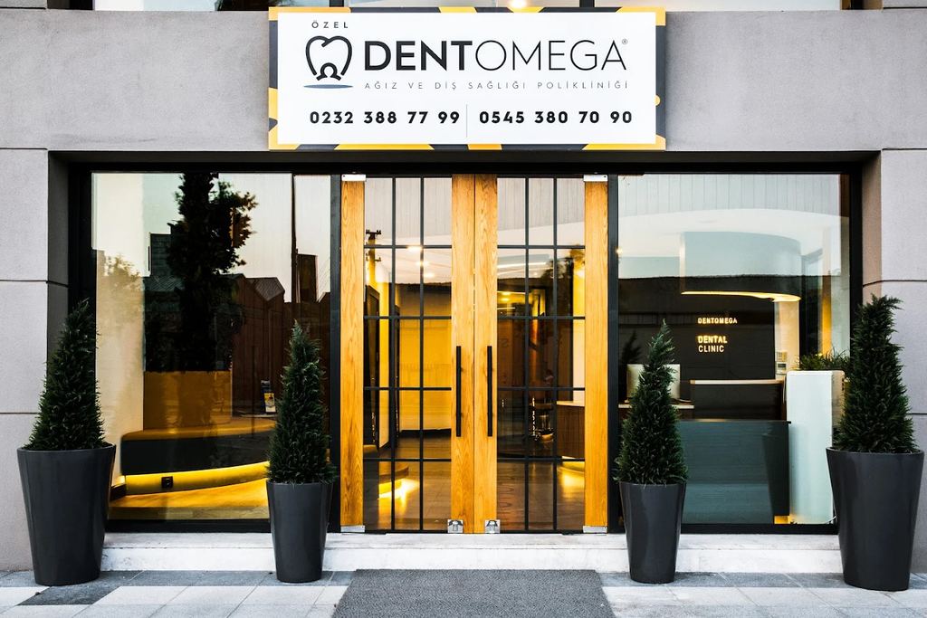 İzmir İmplant Diş Kliniği — Izmir, Turkey